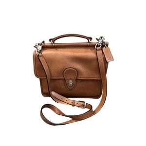 Vintage Coach Willis Camel Leather  Bag‎